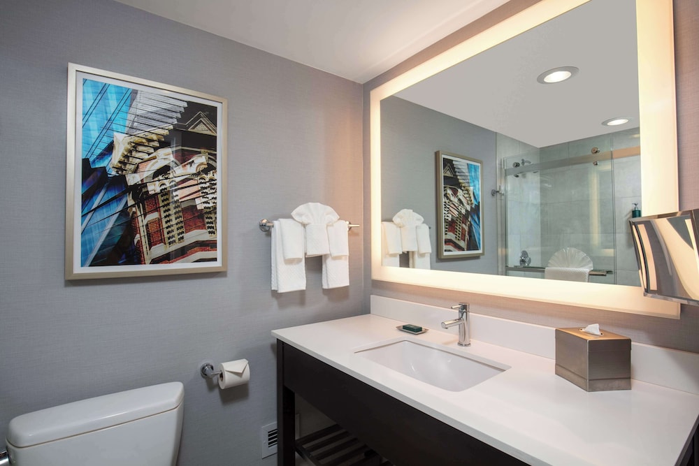 Room, Accessible photo 3