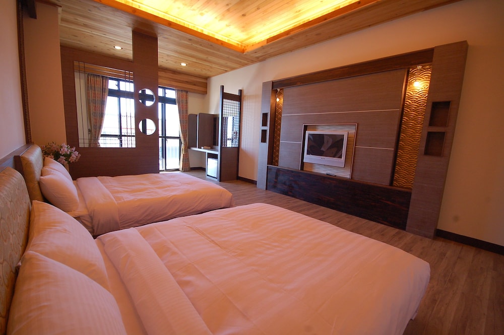Deluxe Quadruple Room photo 3