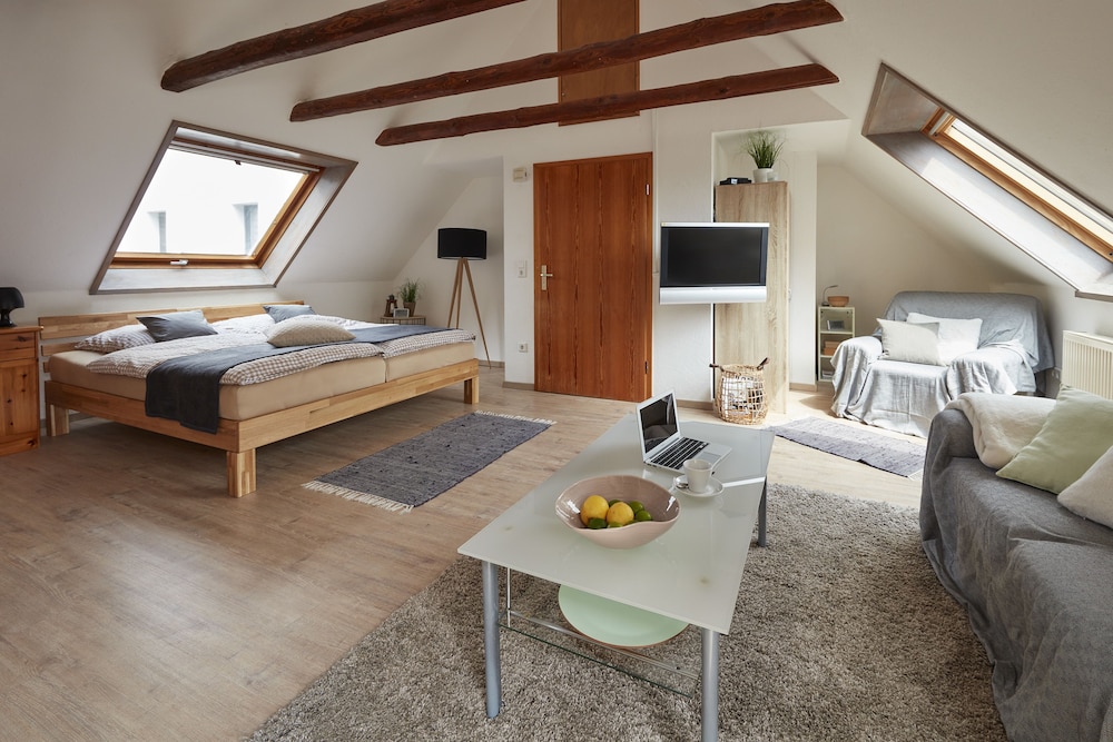 Family Studio (Gelassenheit)