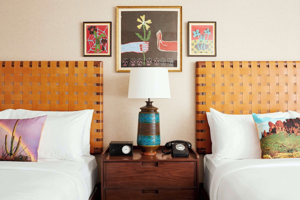 Room, 2 Queen Beds (Graduate) - Photo 2