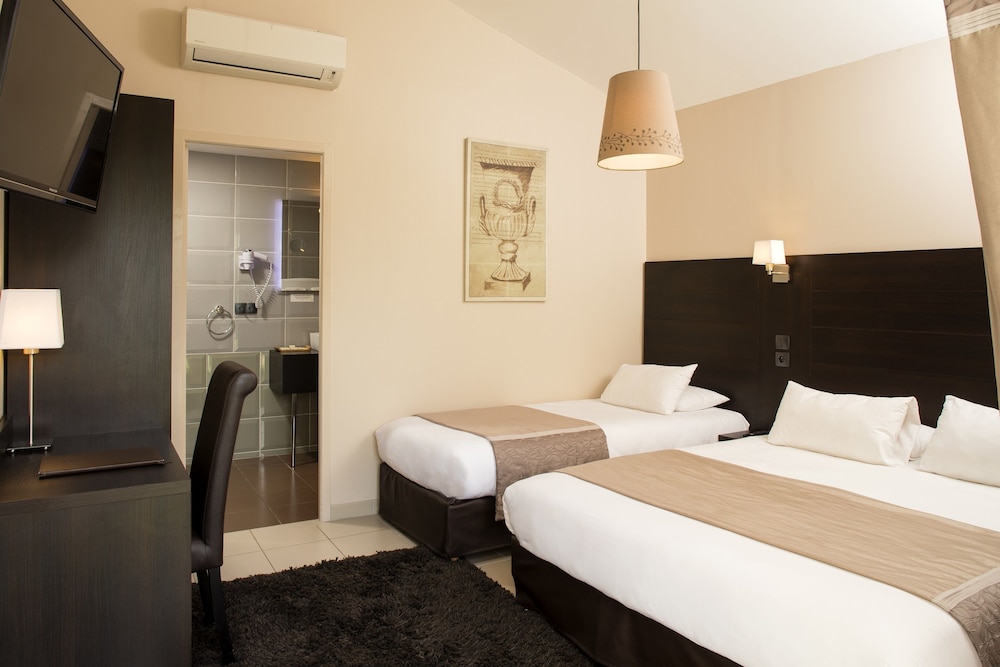 Superior Triple Room - Photo 1