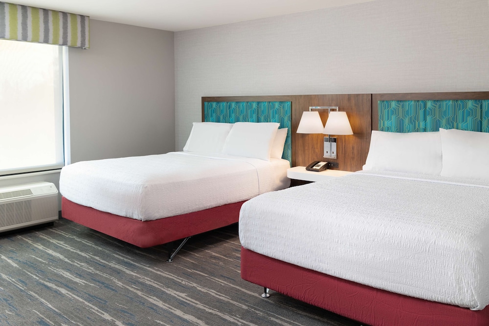 Studio, 2 Queen Beds, Accessible, Bathtub (Mobility & Hearing) - Photo 1