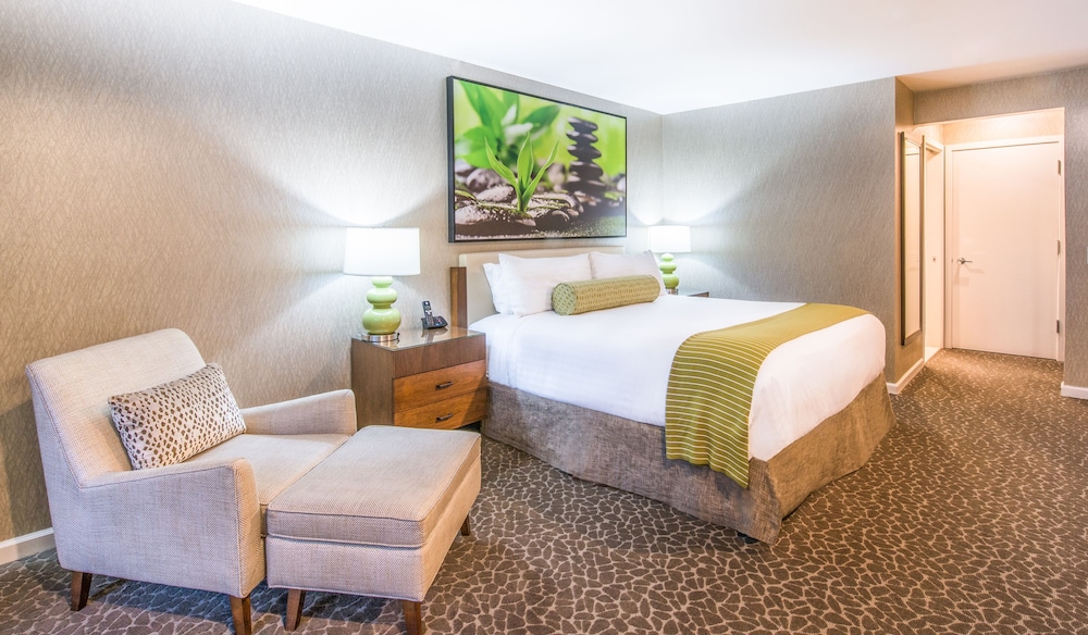 Superior Room, 1 King Bed - Photo 3