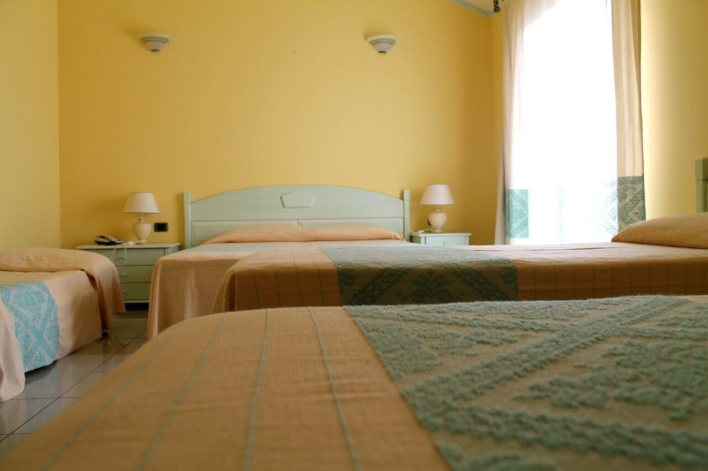 Basic Quadruple Room
