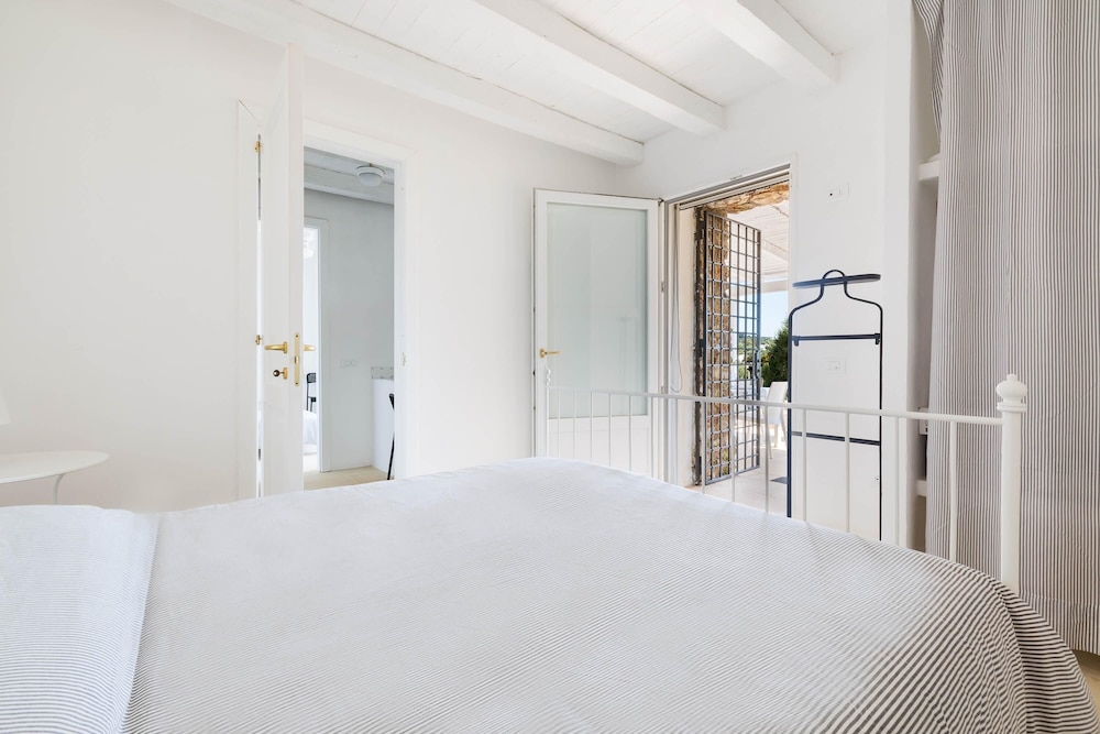 Traditional House, 2 Bedrooms photo 2