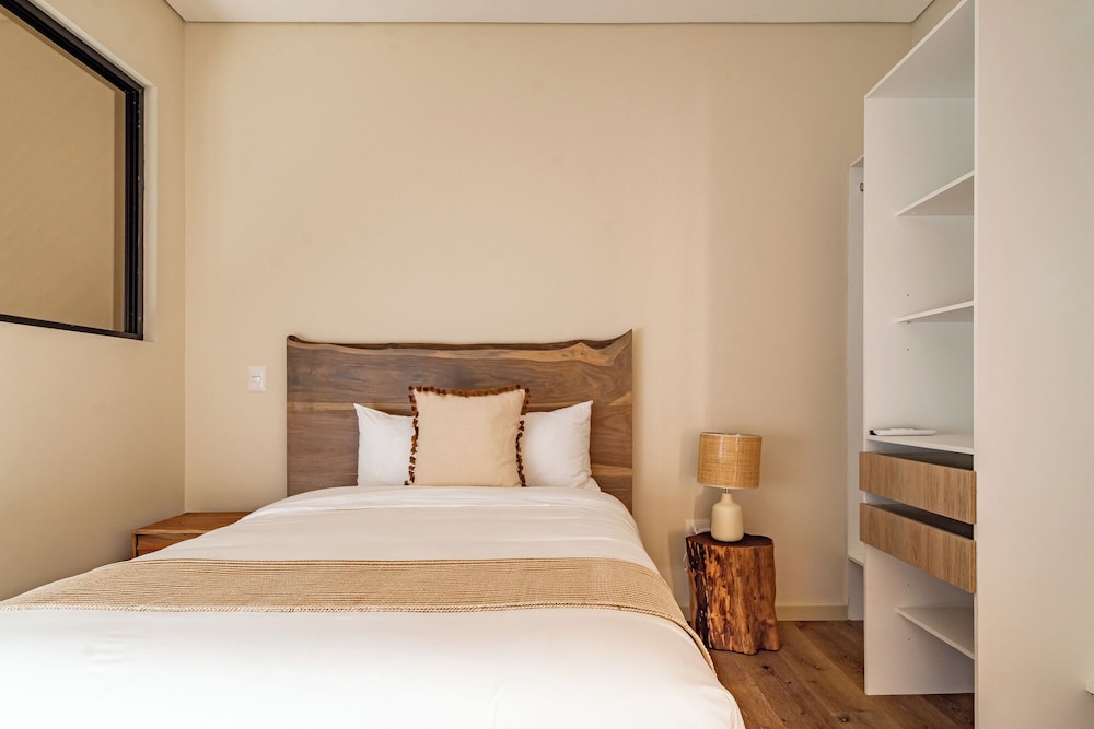 Exclusive Apartment, Mountain View photo 1