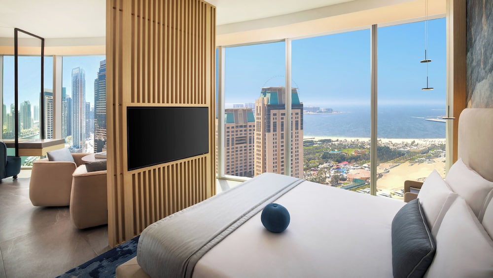Suite, 1 King Bed