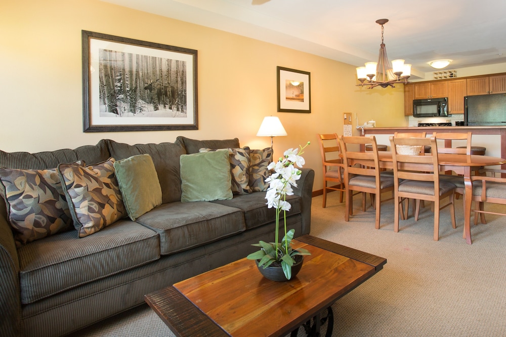 Condo, 1 Bedroom photo 2