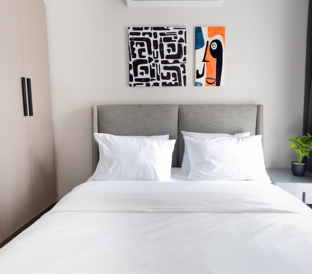Deluxe Studio, 2 Bedrooms, City View photo 3