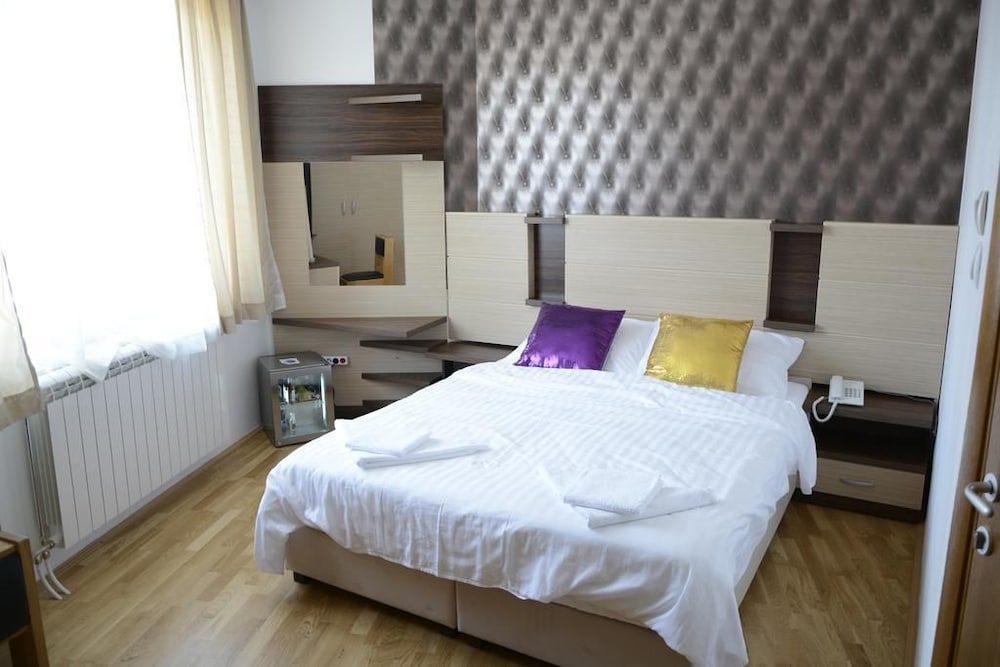 Basic Quadruple Room