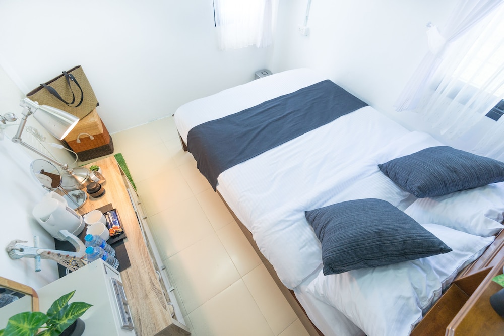 Budget Smaller Room