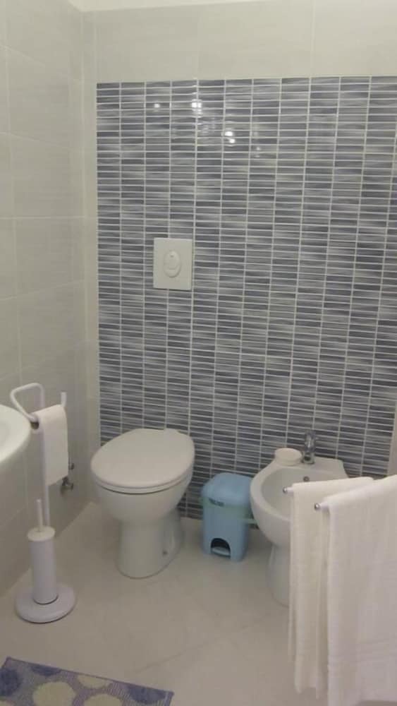 Quadruple Room (Blu) photo 3