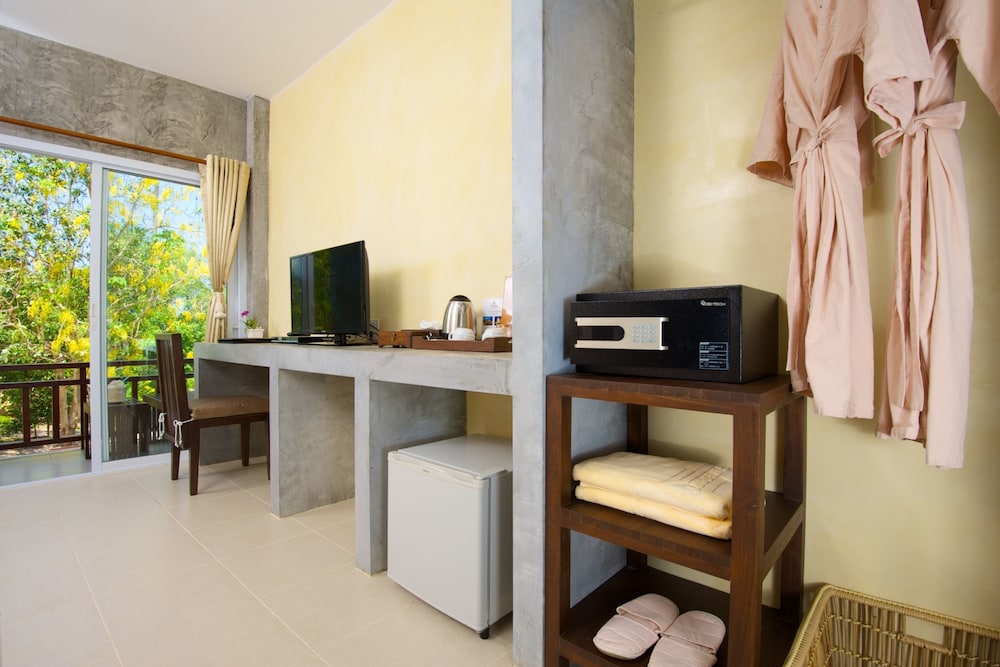 Superior Room  2 Single beds - Photo 4