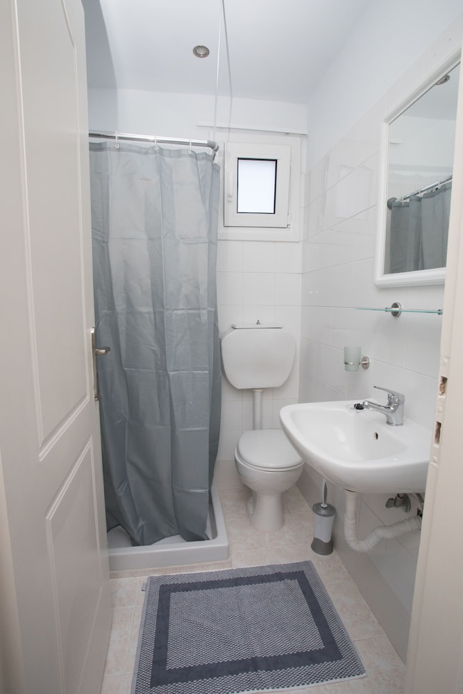 Standard Double or Twin Room photo 2