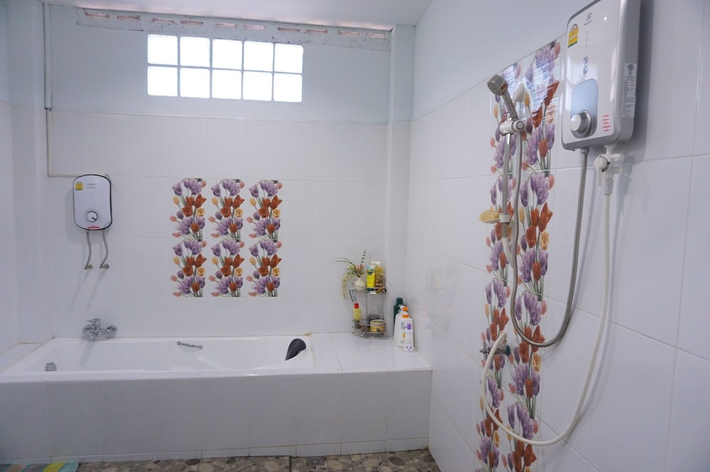 Deluxe Room with Air-conditioner photo 3