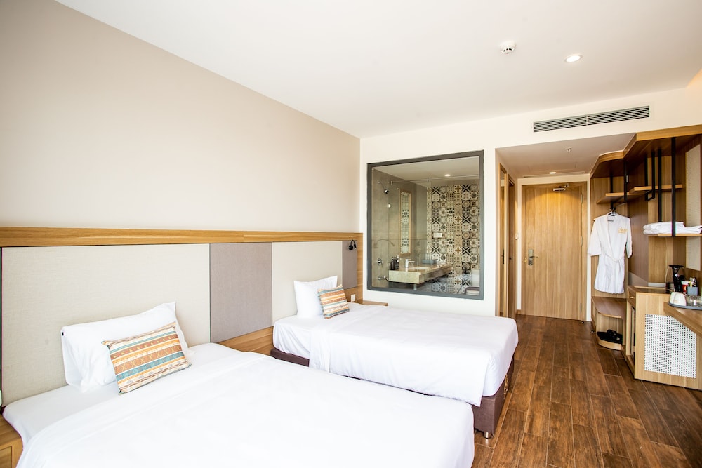 Panoramic Double or Twin Room photo 1