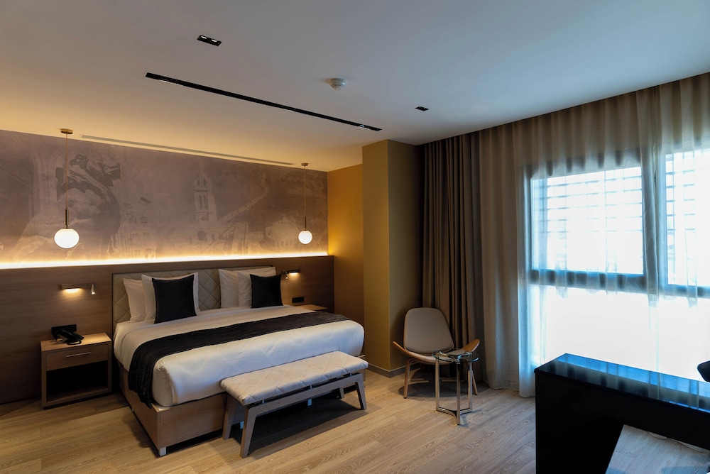 Executive Suite