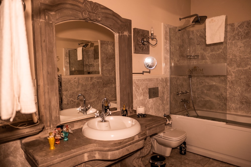 107- KHAN PADISHAN SUITE photo 2