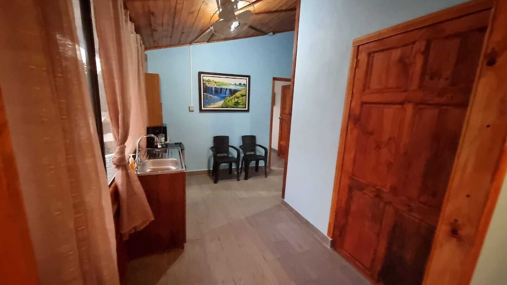 Traditional Apartment photo 3