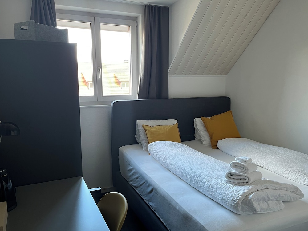 Basic Single Room, 1 Bedroom, Non Smoking