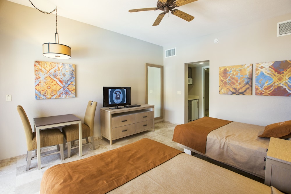 Junior Suite, 2 Double Beds, Ocean View - Photo 1