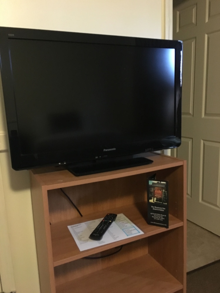 Standard Single Room, 1 King Bed photo 3