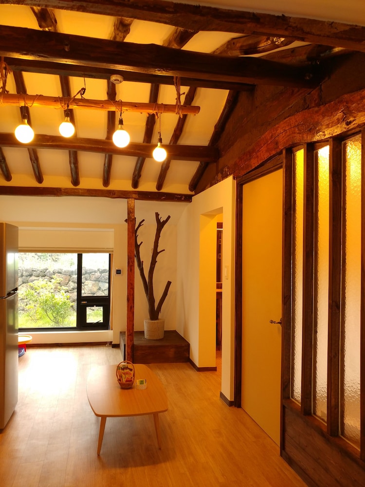 Condo (Maendorong) photo 2