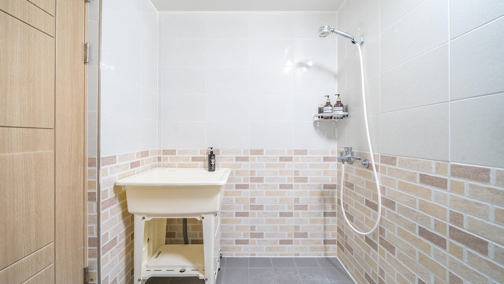 Basic Room, 1 Bedroom (Room 302) - Photo 12
