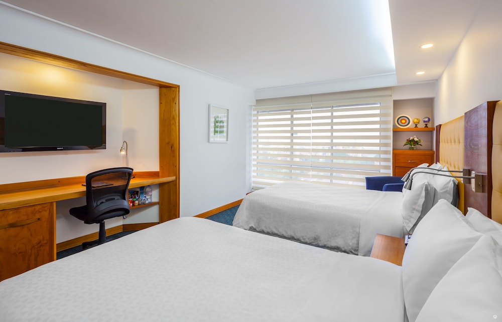 Classic Room, 2 Double Beds - Photo 2