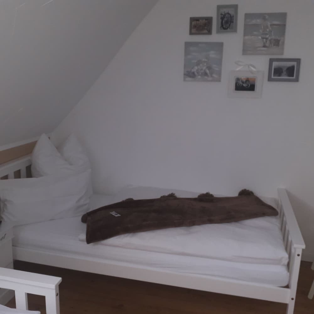Classic Twin Room