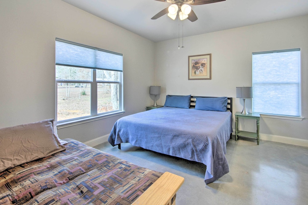House (2 Bedrooms) photo 3