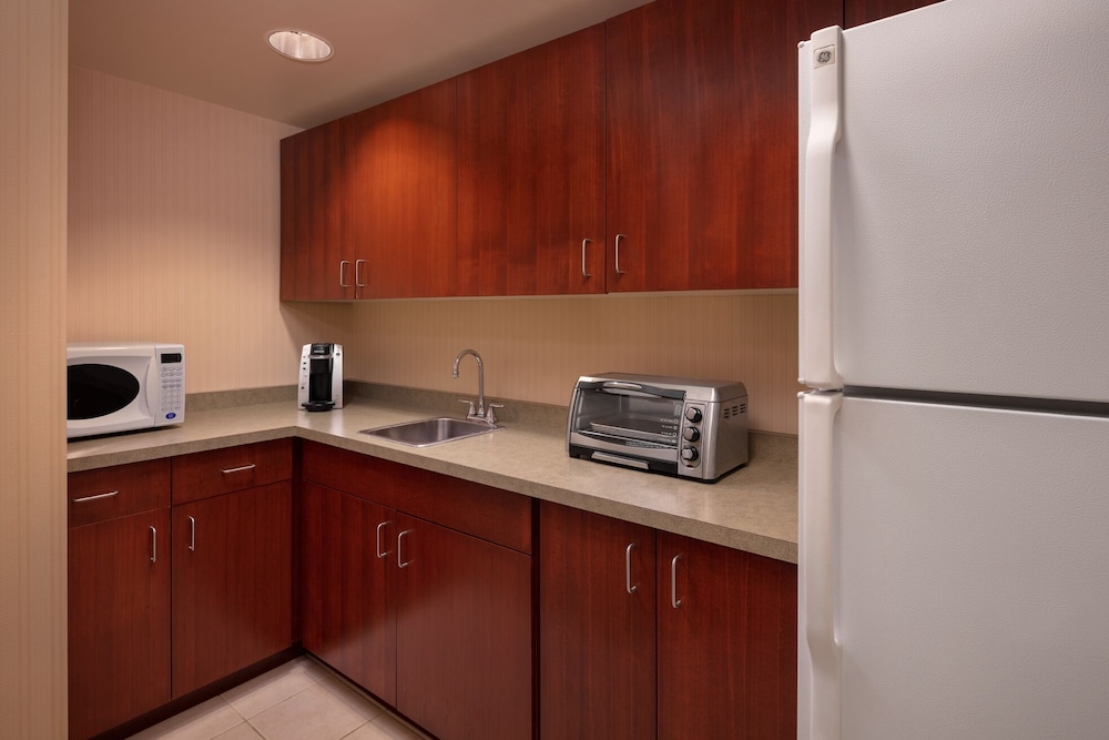 Premier Room, 1 Bedroom, Kitchenette photo 2