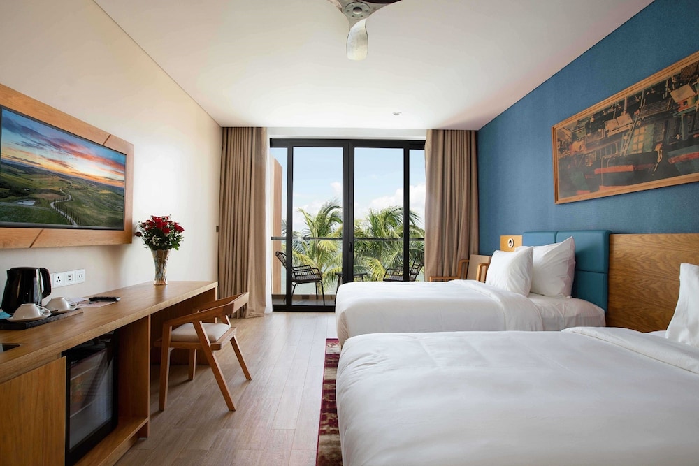 Premier Deluxe Twin Room, Ocean View - Photo 4