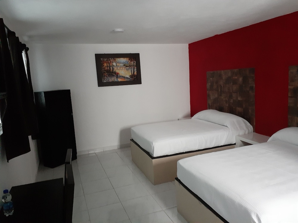Basic Double Room photo 1