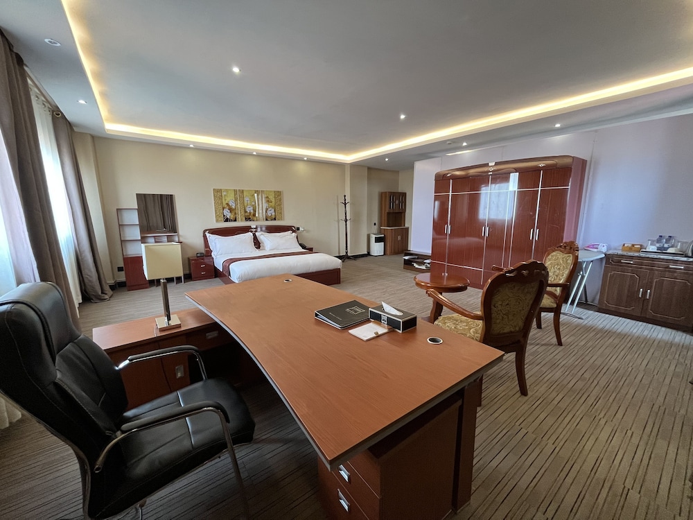 Executive Suite, Mountain View