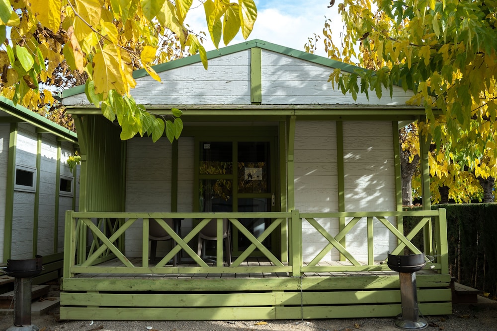 Basic Bungalow