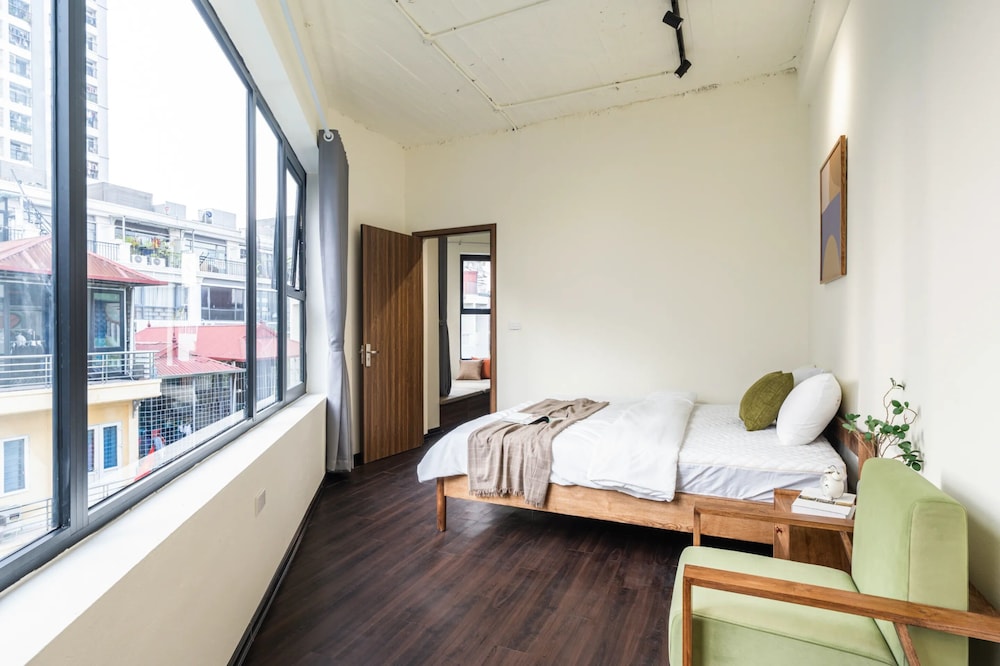 City Villa, 6 Bedrooms, Terrace, City View
