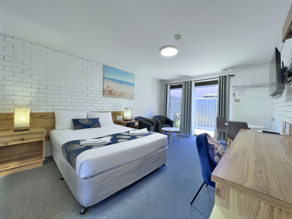 Queen room photo 2