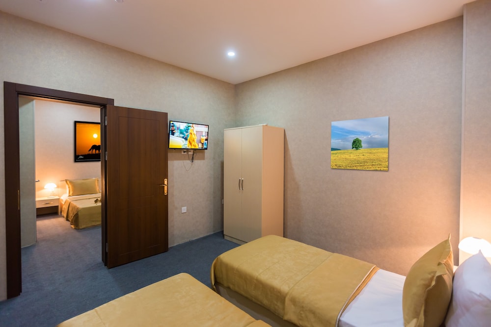 Economy Quadruple Room
