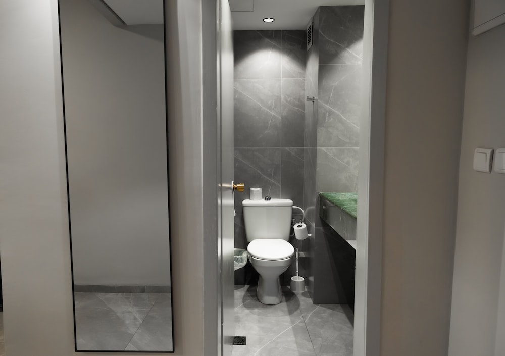 One Bedroom Suite photo 3