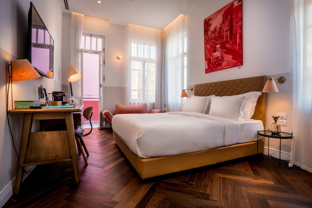 Deluxe Room, Balcony