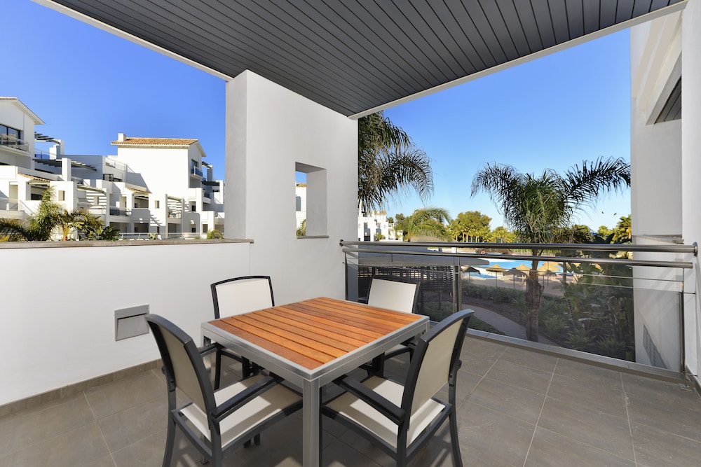 Suite, 1 Dormitorio, Terraza (2 Adultos + 2 Niños)