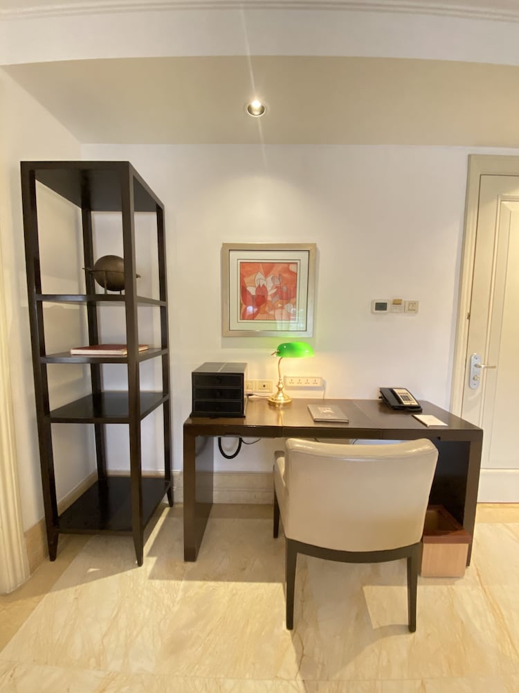 Suite, Non Smoking (Prestige Estate)