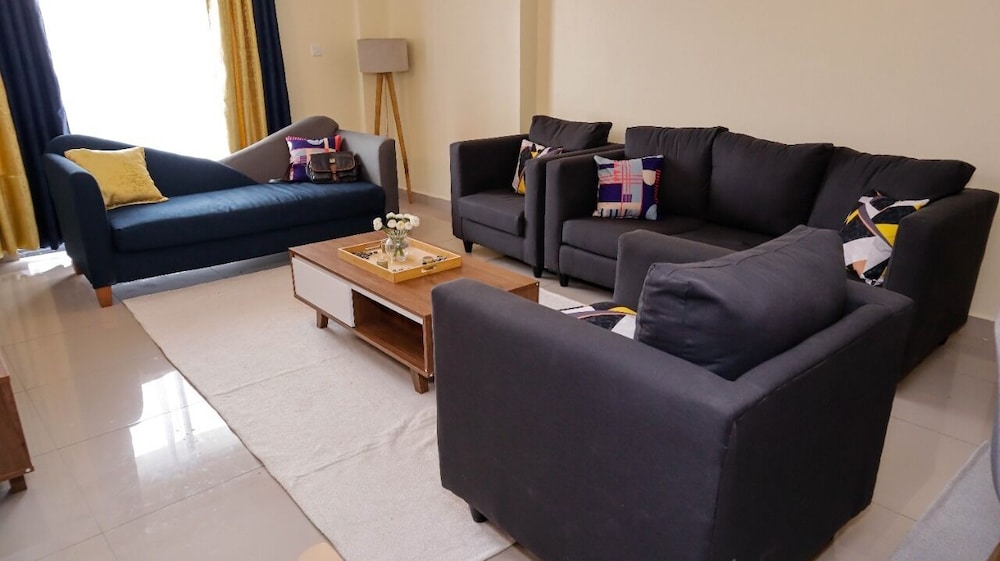 Family Apartment photo 3