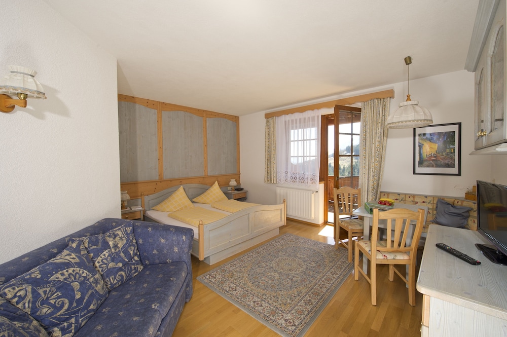 Apartment, 1 Bedroom, Balcony photo 1