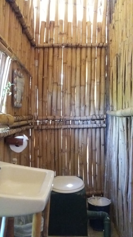 Traditional Cabin, Multiple Beds, Non Smoking, Private Bathroom photo 2
