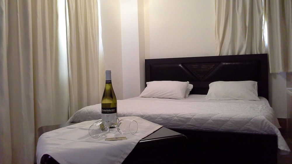 Superior Suite, Jetted Tub photo 2
