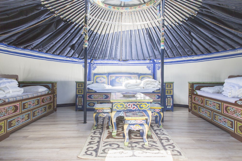Standard Yurt photo 1