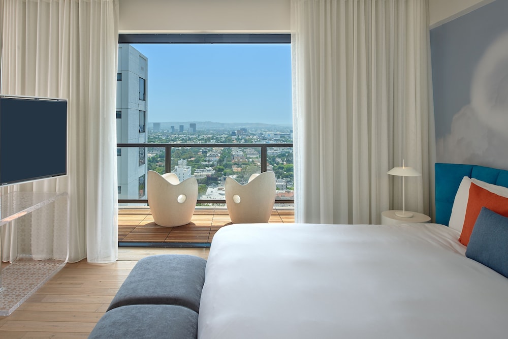 Loft (Skyview) photo 2