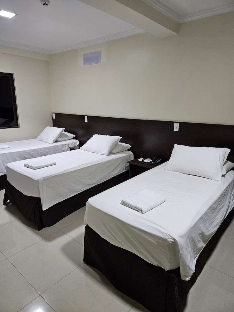 Deluxe Single Room, 3 Twin Beds photo 3